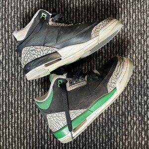 Jordan Kids Black & Green Elephant Print Retro Sneakers